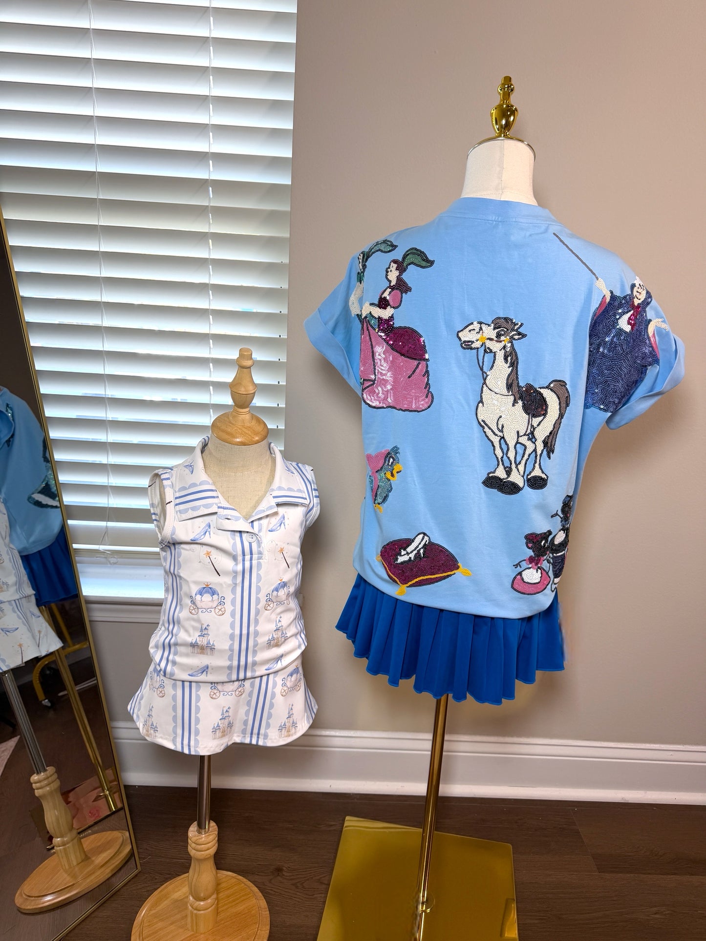 PRESALE - Blue Cindy & Friends - Women