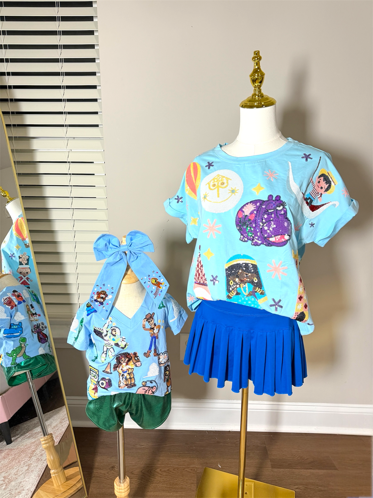 Small World | Womens | PREORDER